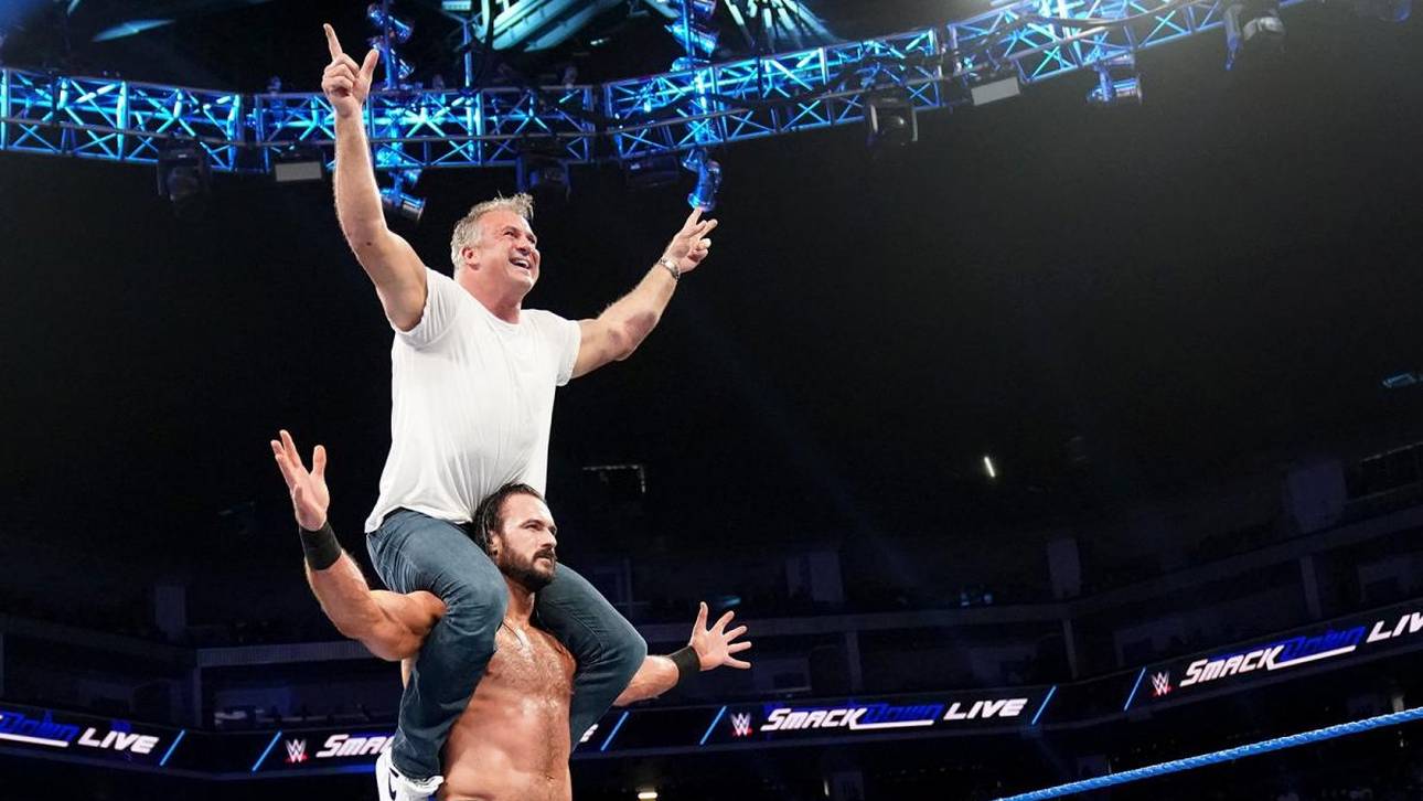 WWE: Shane-o-Mac demütigt Rivalen