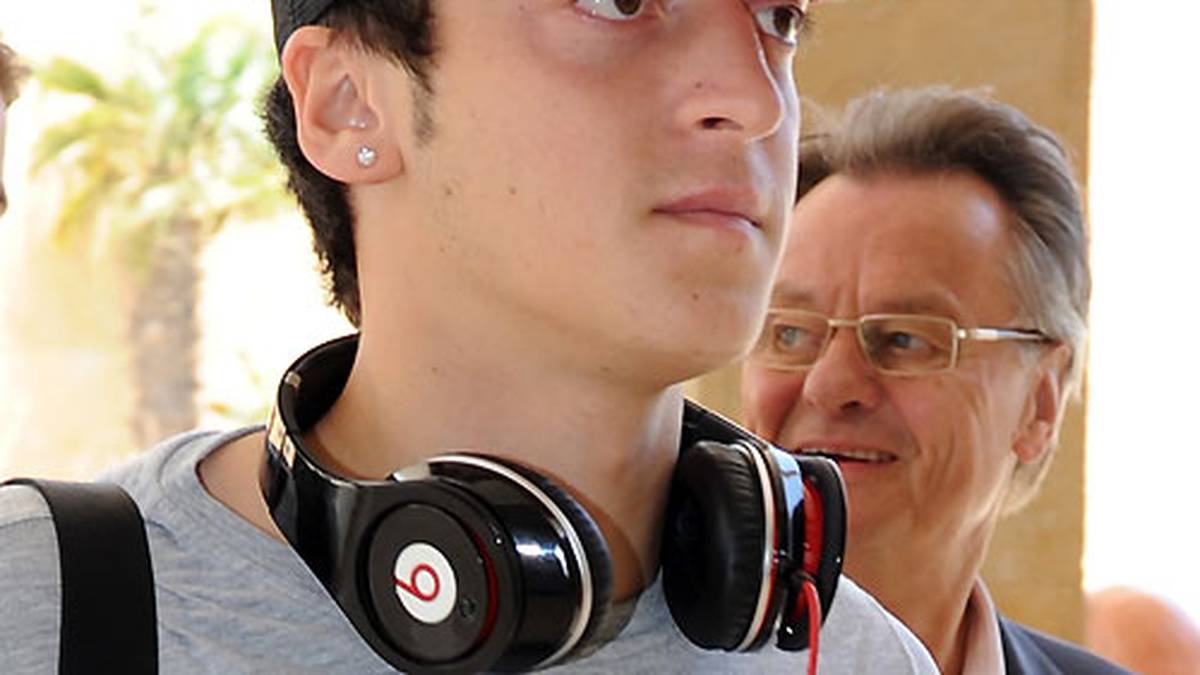 Der Gelsenkirchener steht quasi bei allen internationalen Großklubs auf der Wunschliste. Den Zuschuss...