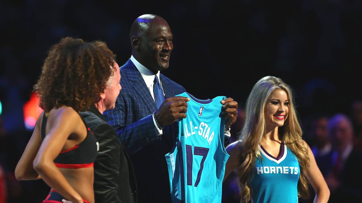 Zum Abschluss steht dann der Größte aller Zeiten im Fokus. Michael Jordan wird mit seinen Charlotte Hornets 2017 die 66. Ausgabe des All-Star Games ausrichten. Das Wochenende in Toronto dürfte schwer zu toppen sein