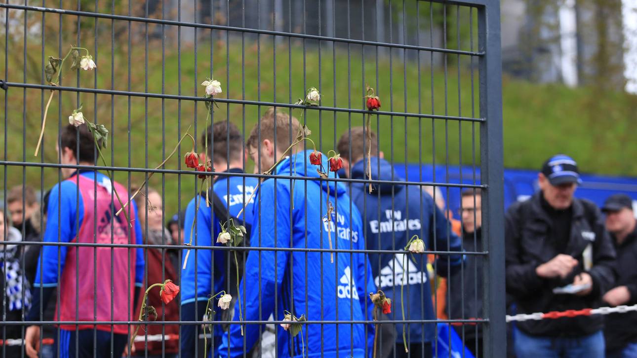 Ordner sperren HSV-Fans ein