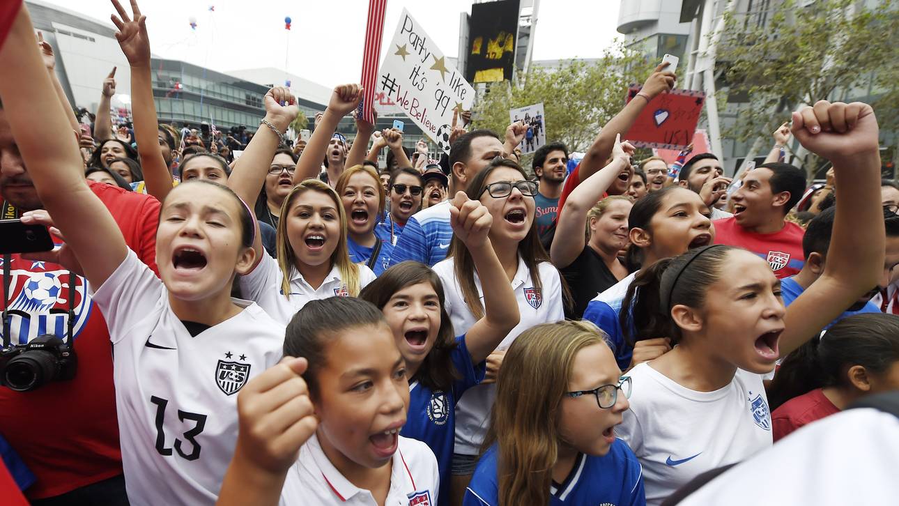 Konfetti-Parade für US-Girls