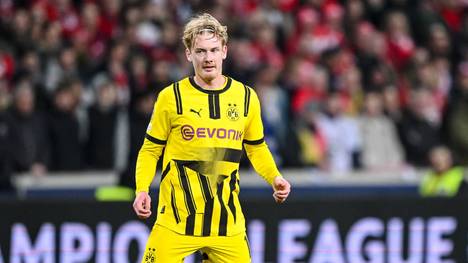 Julian Brandt steht bei Borussia Dortmund immer wieder in der Kritik. Trainer Niko Kovac stärkt seinem Offensivstar den Rücken.