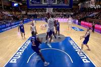 Die Highlights der Partie SYNTAINICS MBC - Bamberg Baskets aus der Basketball-Bundesliga im Video.