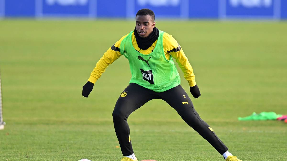 Youssoufa Moukoko hat genug! Der Youngster des BVB hat sich in einer Instagram-Story zu Wort gemeldet - und Klartext zu den Wechselspekulationen um seine Person gesprochen. 
