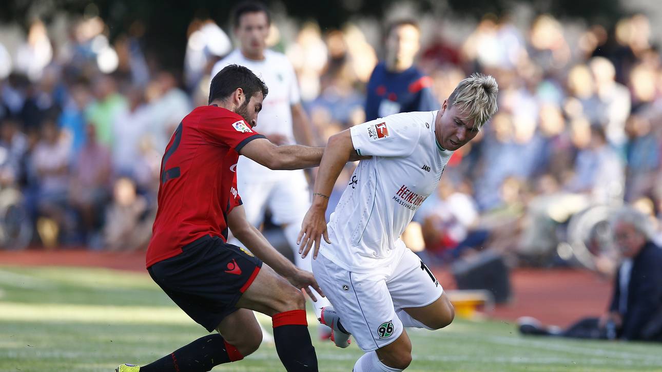 Bech erleidet Muskelfaserriss