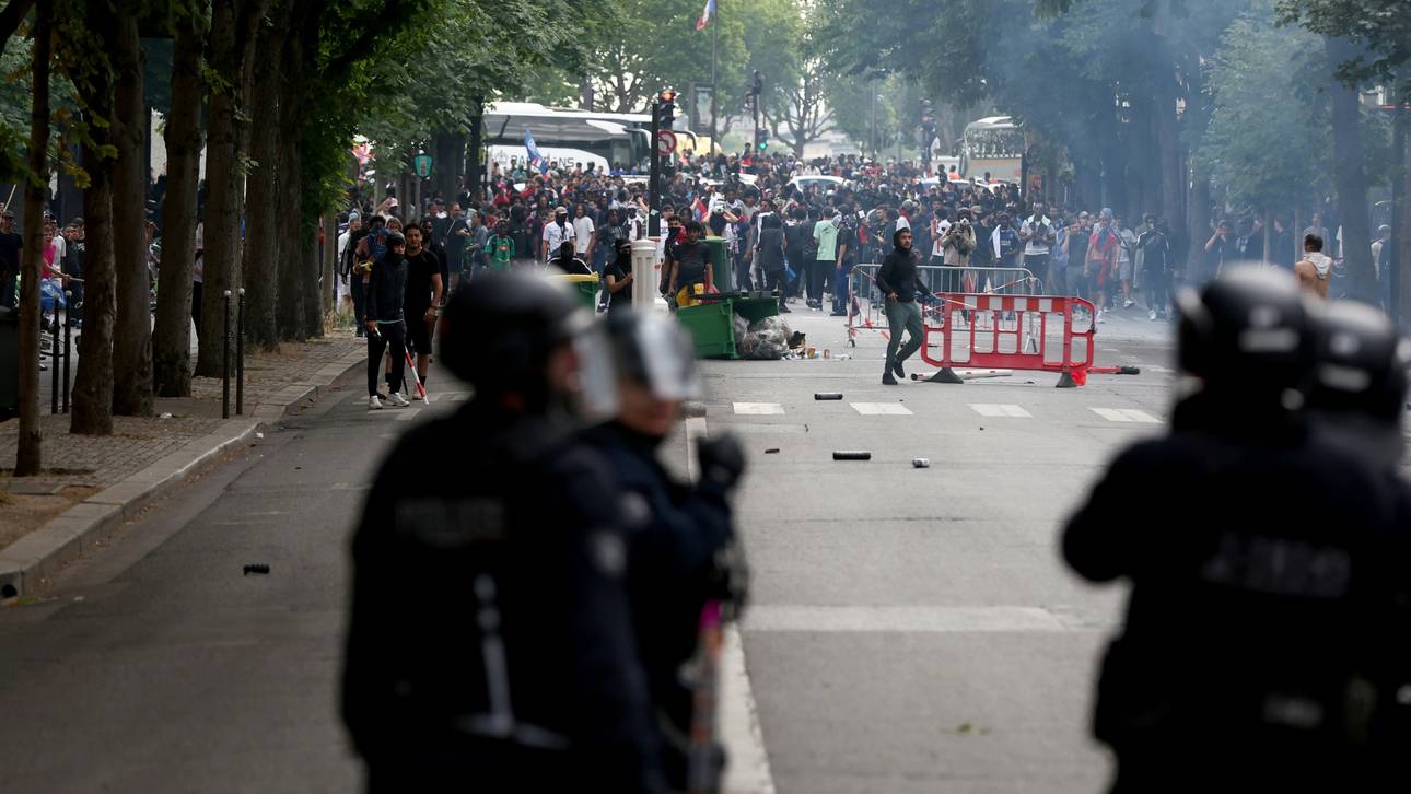 Erneut etliche Festnahmen in Paris
