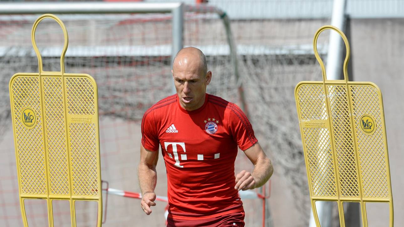 Bayern mit Robben gegen Nöttingen