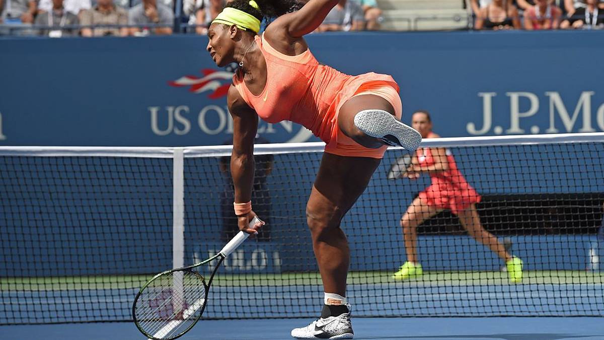 SERENA WILLIAMS: Die US-Amerikanerin gewann 2015 die French Open. Jedoch nicht ohne erhebliche Widrigkeiten. In drei Sätzen siegte Serena gegen Lucie Safarova. Nach dem Finale verriet sie, dass sie selbst nicht so recht an den Titelgewinn geglaubt hatte 