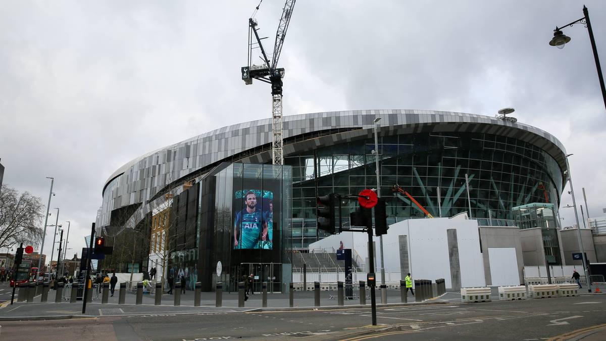 Tottenham Hotspur Stadium, Kapazität: 62.062, Verein: Tottenham Hotspur - Ursprünglich wollten die Spurs bereits im September ihre Heimspiele in der neuen Arena austragen. Doch der Einzug verzögerte sich mehrfach - und das Team aus Nord-London musste weiter im Wembley Stadion spielen