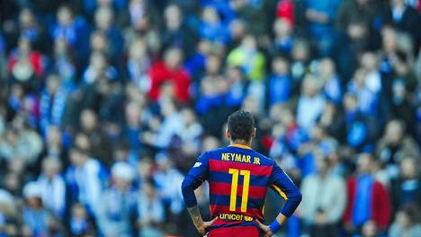 Neymar vor den Fans von Espanyol Barcelona