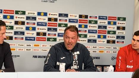 Deutschland trifft bei der Handball-EM 2026 im Halbfinale auf Kroatien. Deren Nationaltrainer, Dagur Sigurdsson, setzt aufgrund der Bedingungen zu einer epischen Wutrede an.