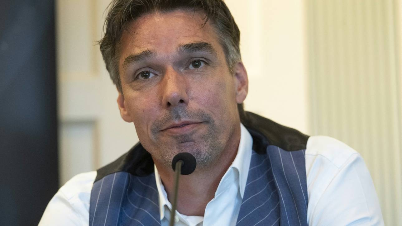 Stich plötzlich als Künstler aktiv