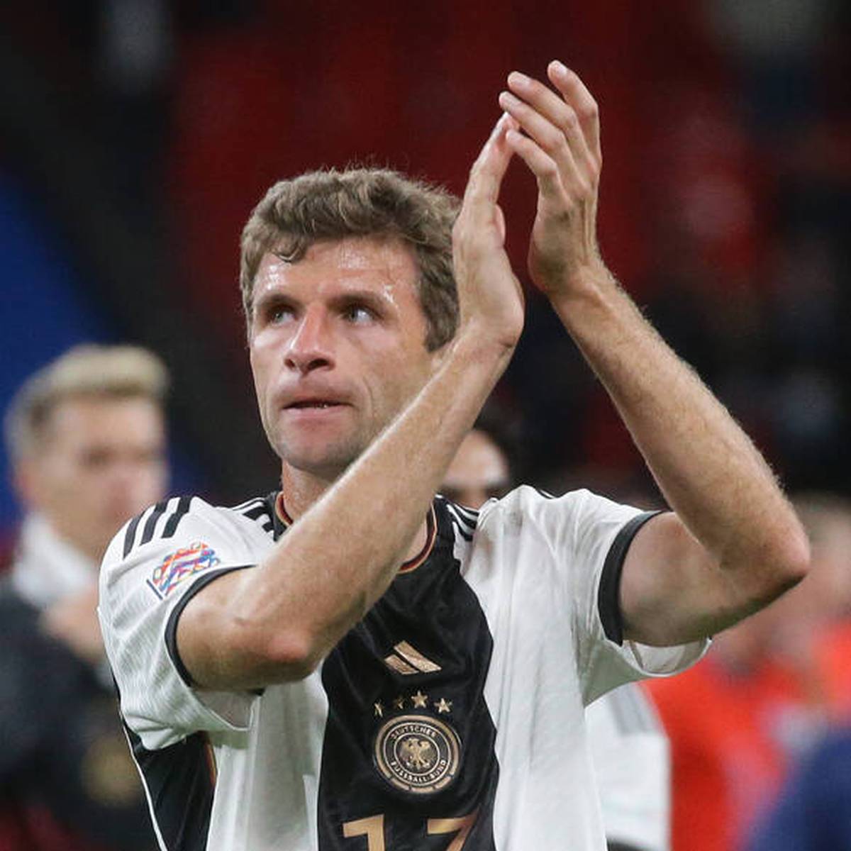 Deutschland verpasst gegen England in der Nations League trotz komfortabler Führung einen Sieg. Niklas Süle sieht aber vor allem positiven Dinge, auch Thomas Müller lässt Kritik kalt.