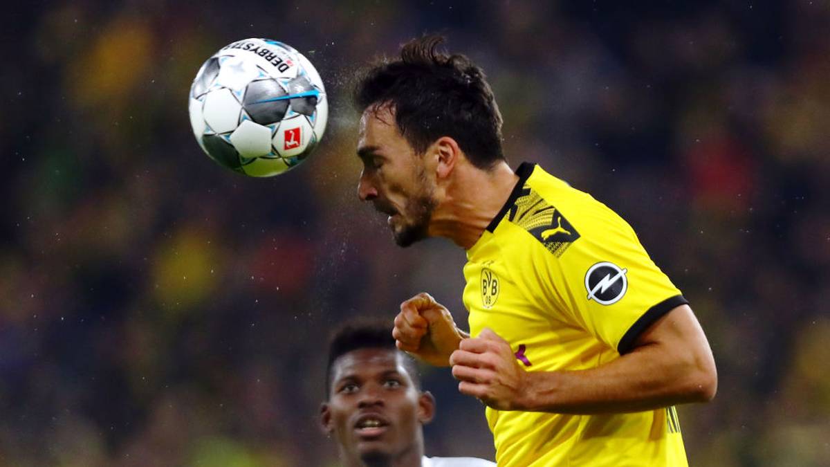 MATS HUMMELS: Darf er noch mal zu Löw oder nicht? Seit seiner Rückkehr nach Dortmund sammelt Hummels weiter fleißig Pluspunkte, ist in einer teilweise bedenklich wackligen Defensive der Beständigste und womöglich immer noch der beste deutsche Innenverteidiger. PUNKT FÜR DORTMUND, 1:1