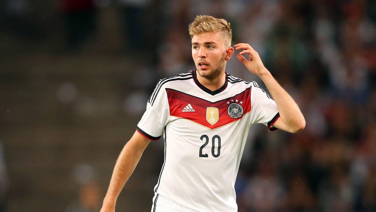 Kramer steigt in falschen Bus ein