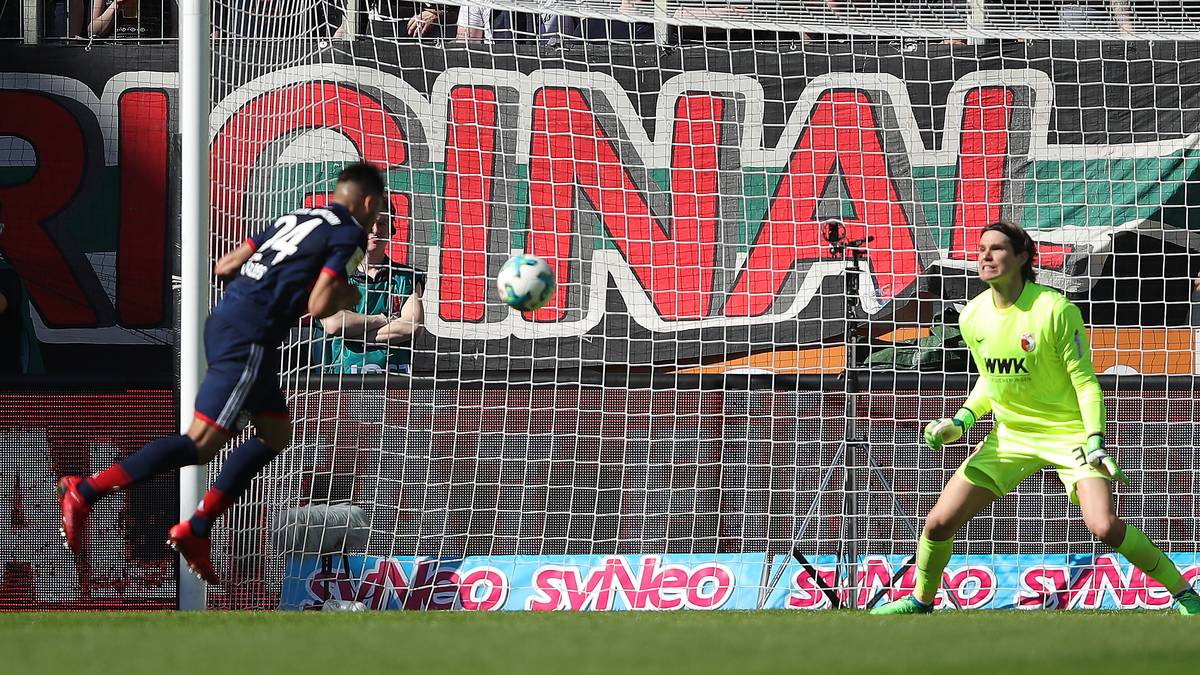 Doch die Bayern schlagen noch vor der Pause eiskalt zurück: Erst sorgt Tolisso für den Ausgleich