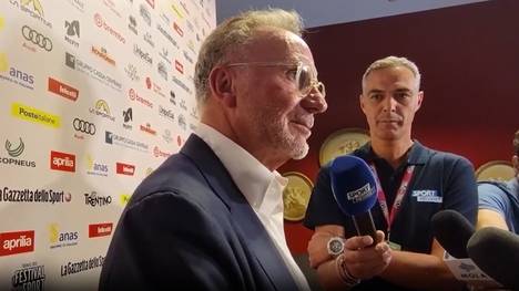 Karl-Heinz Rummenigge ist der Meinung, dass es im modernen Fußball einfacher geworden ist, viel Geld zu verdienen. Er vergleicht die Situation mit seiner aktiven Zeit.