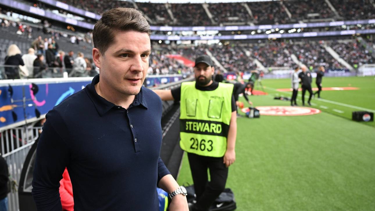Neuer Sportdirektor: Wolfsburg holt Schwegler aus Frankfurt