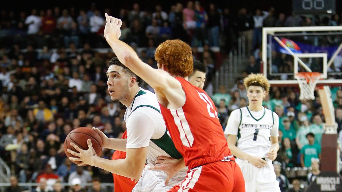 Sowohl LiAngelo als auch LaMelo (im Hintergrund) überzeugten wie ihr großer Bruder auf der Chino Hills High School