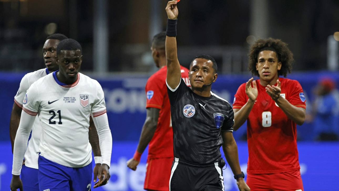 Der US-Amerikaner Weah sah früh die Rote Karte