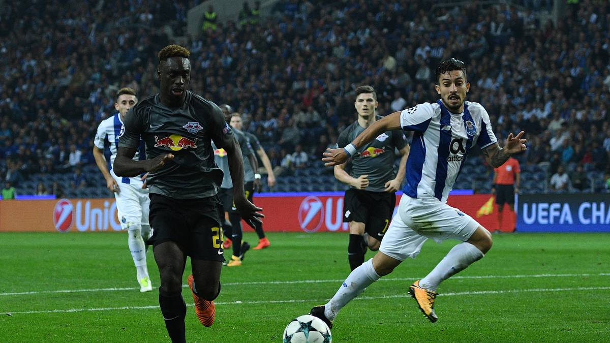 JEAN-KEVIN AUGUSTIN: Einer der absoluten Leistungsträger der letzten Wochen kommt gegen Porto überhaupt nicht zum Zug. Strahlt wenig Torgefahr vor dem Gehäuse der Portugiesen aus und wird für Poulsen ausgewechselt. SPORT1-Note: 4,5
