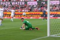 Bundesliga-Absteiger Köln verpatzt den Auftakt gegen den Hamburger SV. Ransford Königsdörfer avanciert bei den Gästen mit einem Doppelpack zum Matchwinner.