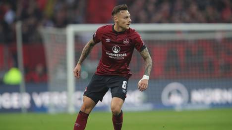 Bundesliga: 1. FC Nürnberg wochenlang ohne Robert Bauer, Robert Bauer spielt in der Defensive des 1. FC Nürnberg 