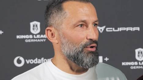 Hasan Salihamidzic, ehemaliger Sportdirektor und Sportvorstand des FC Bayern München, spricht im Rahmen der KINGS League über Harry Kane. Für den 48-Jährigen ist der Engländer aktuell der beste Stürmer der Welt.