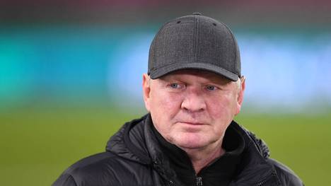 Stefan Effenberg hat sich in seiner wöchentlichen Kolumne für t-online die beiden Bundesliga-Stars Max Kruse und Niklas Süle vorgeknöpft - und zu einem Rundumschlag ausgeholt.  