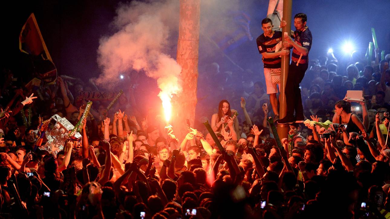 Barca feiert in Flughafen und Disco