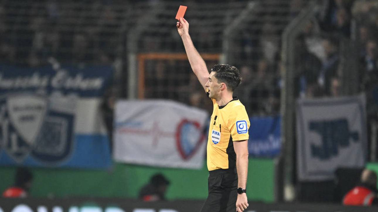 Florian Badstübner zeigte Philipp Strompf die Rote Karte