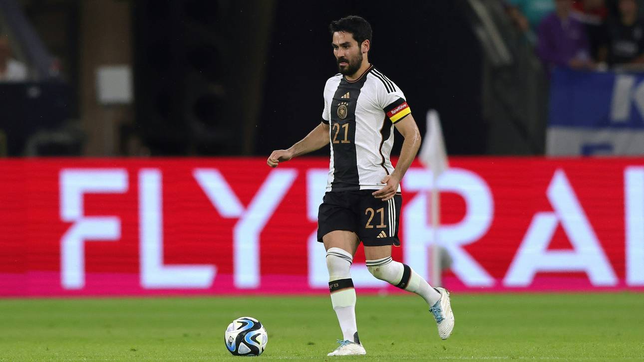 DFB-Elf mit Kapitän Gündogan und Kimmich rechts