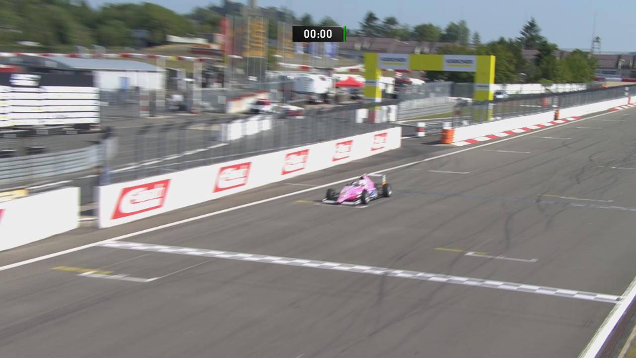 ADAC Formel 4: Joshua Dürksen fährt Rennsieg am Nürburgring ein