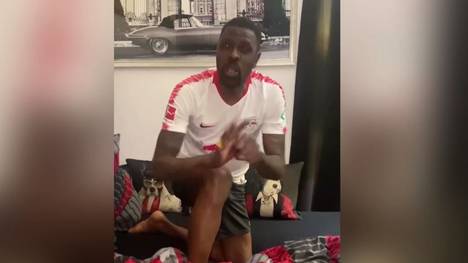 Der Kameruner und Ex-Freiburger Mo Idrissou hat ein verrücktes Halbzeit-Video beim Pokalspiel gegen Leipzig in seiner Instagram-Story gepostet.