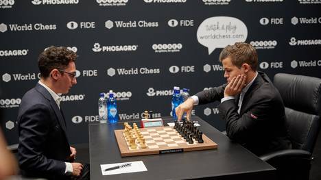 Schach-WM LIVE: Carlsen vs. Caruana Tiebreak im Stream & Ticker