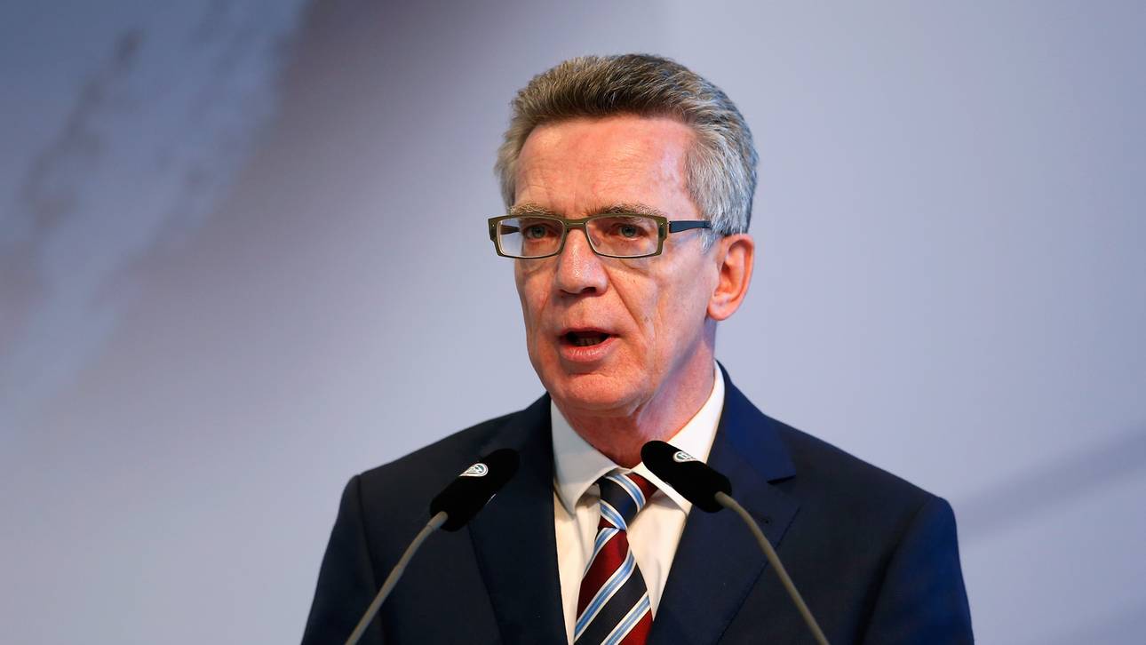 Thomas de Maiziere ist als Bundesinnenminister auch für den Sport zuständig