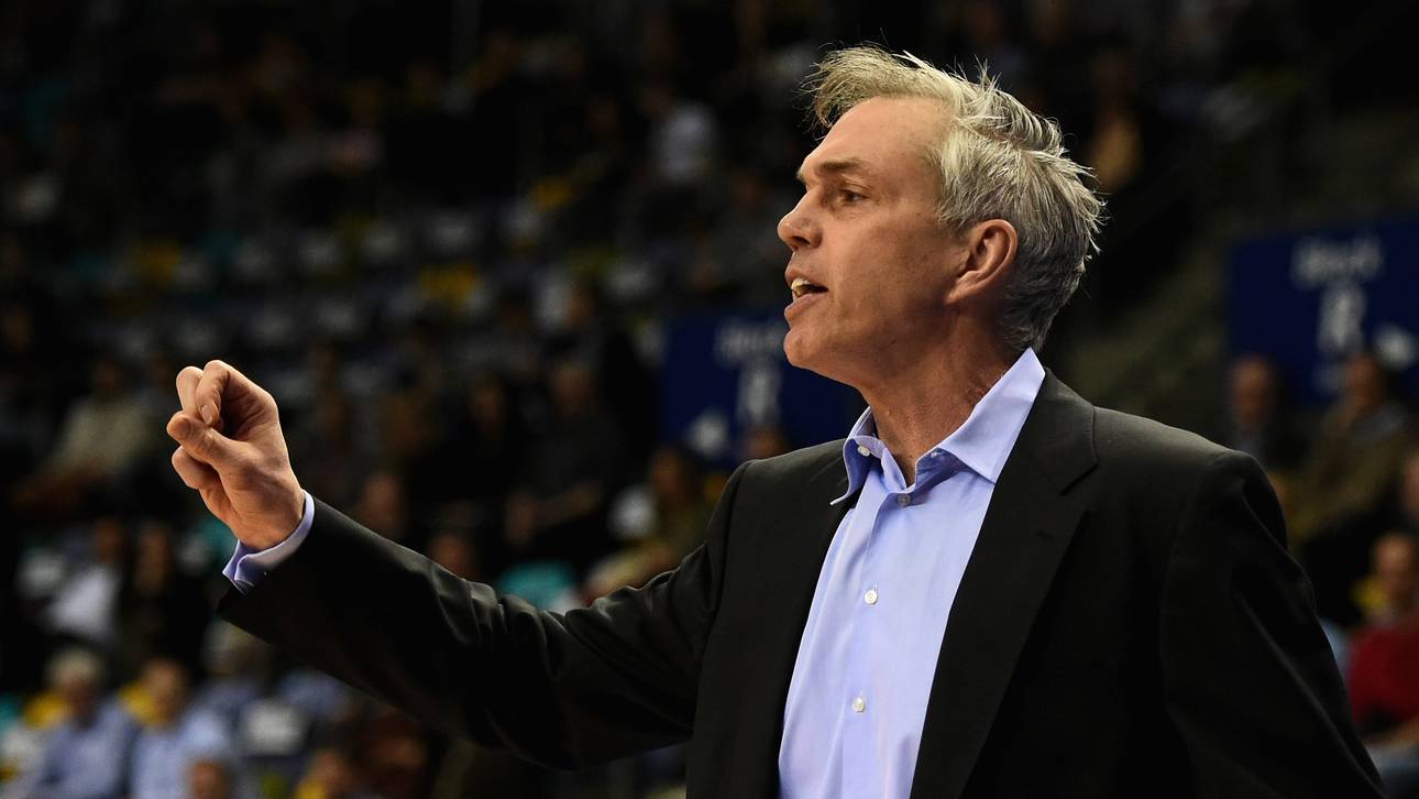 Skyliners-Coach am Rücken operiert