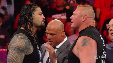 Roman Reigns (l.) könnte beim WWE SummerSlam Brock Lesnar herausfordern