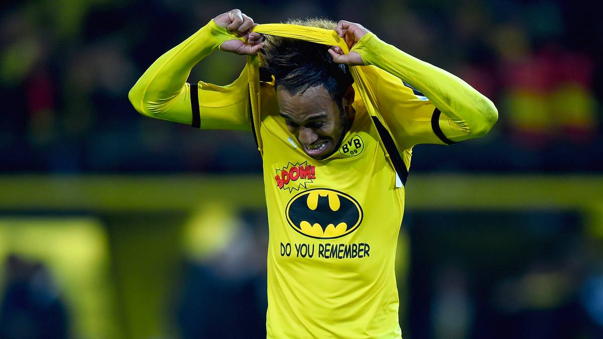 PIERRE-EMERICK AUBAMEYANG (Borussia Dortmund): Wechselt der "Spiderman" zur kommenden Spielzeit zum FC Barcelona? Seit Wochen beobachten die Barca-Spione den BVB-Star und würden ihn gerne verpflichten. Aubameyang ist nicht abgeneigt, schwärmte bereits von Barca. Bei entsprechender Ablöse  könnte auch Dortmund irgendwann weich werden. SPORT1-Prognose: Zumindest in der kommenden Spielzeit trägt Aubameyang noch Schwarz-Gelb
