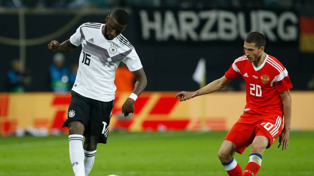 ANTONIO RÜDIGER (bis 60.): Kein sicherer Auftritt des Chelsea-Stammspielers. Segelte in der 18. Minute an einer Flanke vorbei, hatte auch einen groben Fehlpass in der 28. Minute. Schöne Kopfball-Vorlage auf Süle vor dem 2:0 (23.). Grätschte dann aber vogelwild im Strafraum herum und hatte Glück, dass er den Gegenspieler nicht traf (49.). Vom ihm darf man mehr erwarten. SPORT1-Note: 4,5