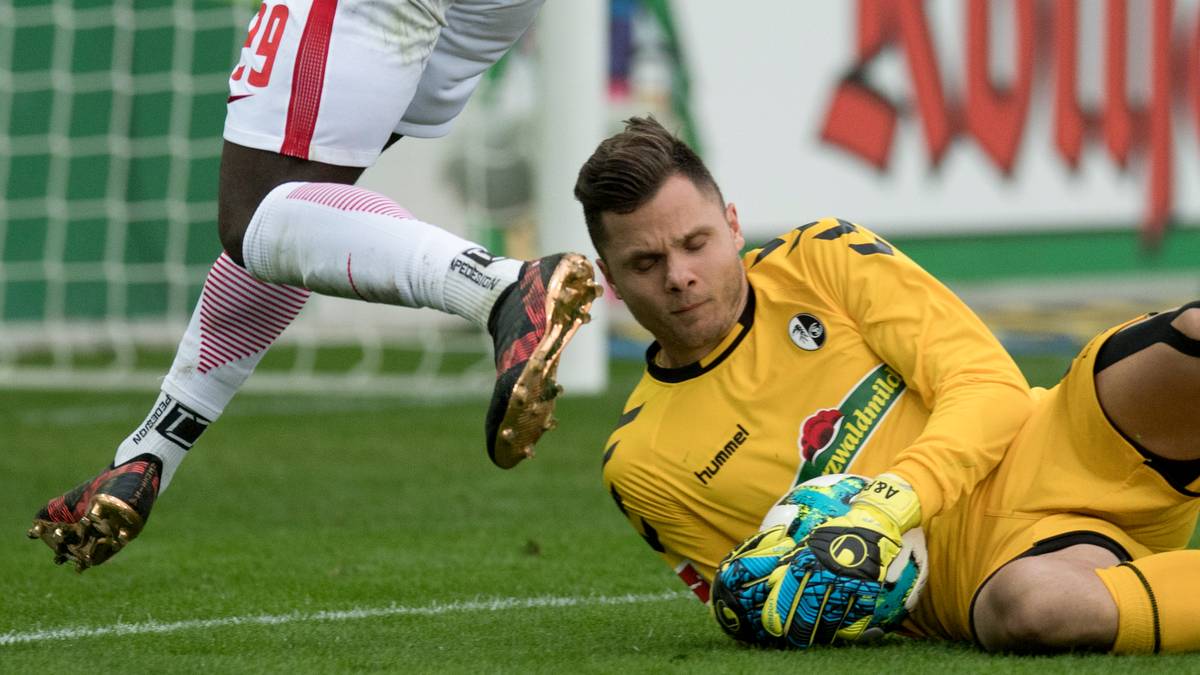 PLATZ 29: Rafal Gikiewicz (SC Freiburg): Weisse Westen: 0 - Gegentore: 3 