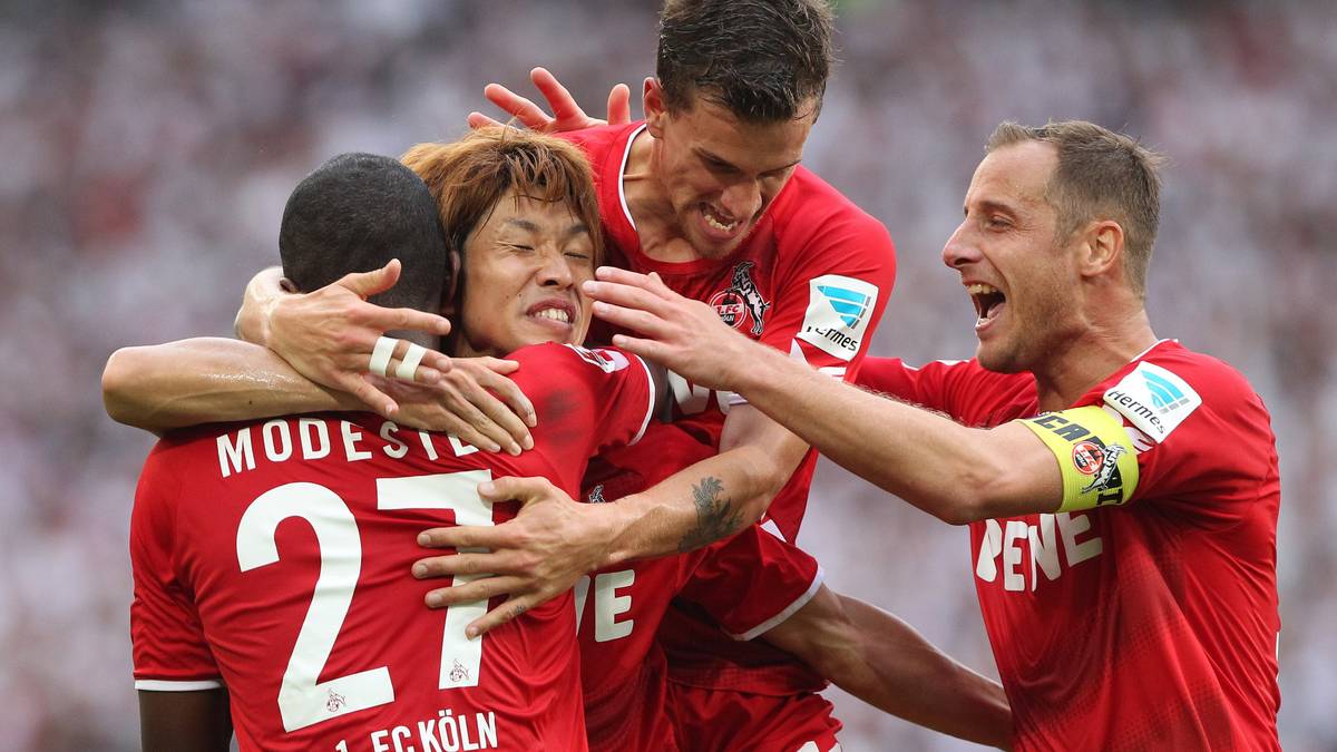In der Nachspielzeit kommt es, wie es kommen muss: Stuttgart wirft alles nach vorne, Köln gelingt die endgültige Entscheidung. Yuya Osako (2.v.l.) vollendet einen Konter