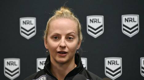 Rugby: Schiedsrichterin leitet Rugby-Ligaspiel in Australien, Belinda Sharpe ist die erste weibliche Schiedsrichterin in Australiens  National Rugby League NRL