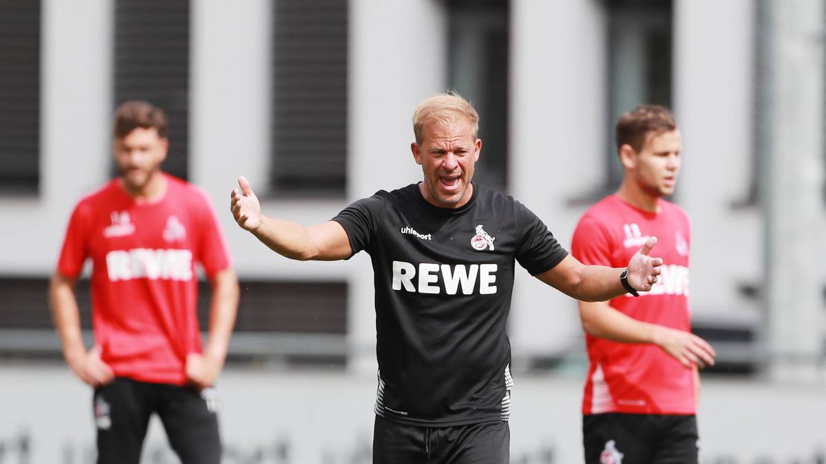 MARKUS ANFANG (1. FC Köln): "Grundsätzlich gebe ich keine Tipps ab, wer auf- und wer absteigt. Es liegt in der Natur der Sache, dass die Absteiger aus der Bundesliga die Favoritenrolle inne haben. Dennoch erwarte ich wie im letzten Jahr eine enge und ausgeglichene Liga"