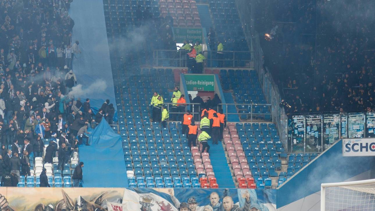 Rostock-Randale: 13 verletzte Beamte