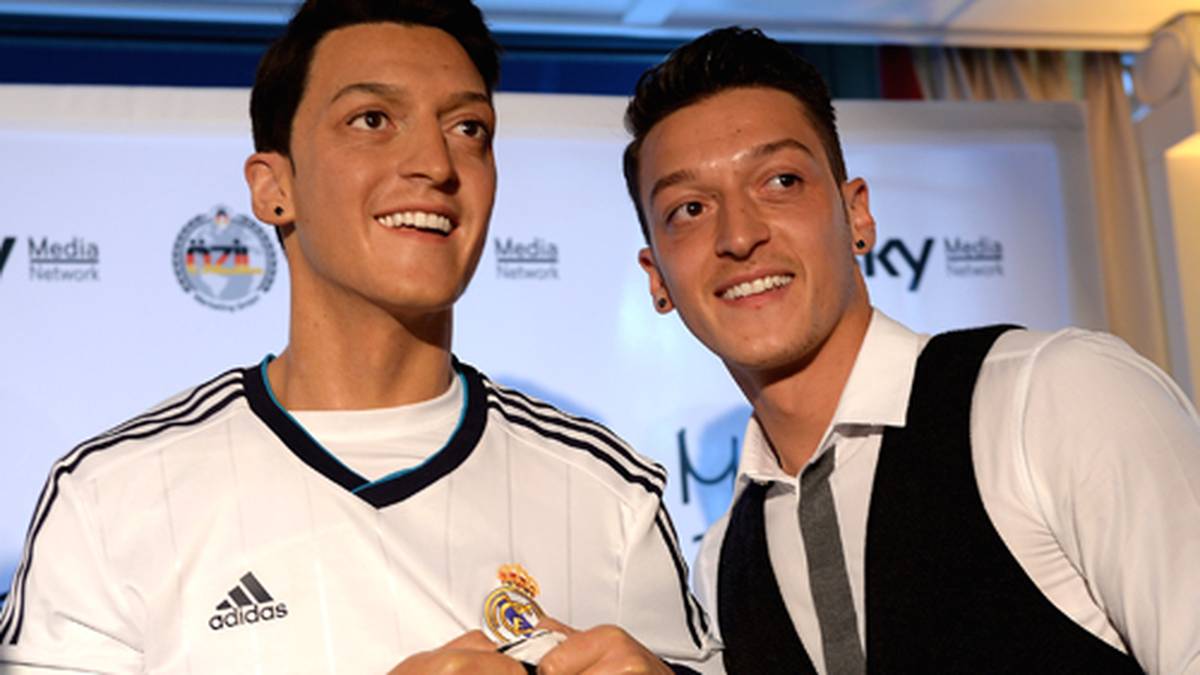 Obendrein bekommt der Edeltechniker auch noch eine Wachsfigur im Berliner Madame Tussauds - zwischen Rihanna und Johnny Depp