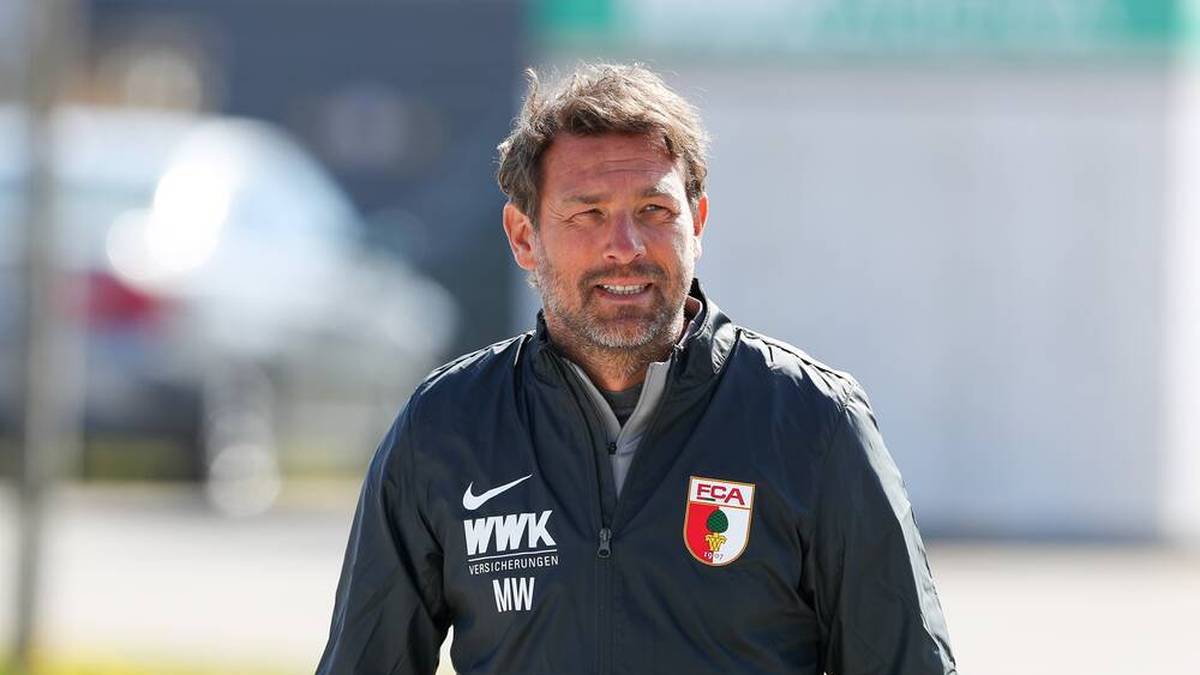 Markus Weinzierl vom FC Augsburg will den Torrekord von Gerd Müller schützen