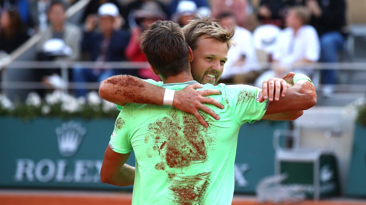 Im Herren-Doppel sind die sensationellen French-Open-Champions Kevin Krawietz und Andreas Mies die große Hoffnung. Diese müssen sich zuvor aber erst einmal qualifizieren
