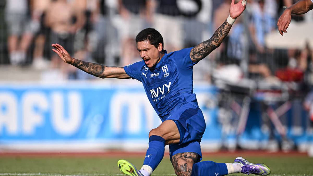 Darwin Núnez (Al-Hilal SFC):
Er war dem FC Liverpool einst fast 90 Millionen Euro wert. Seit August 2025 spielt der 26 Jahre alte Uruguayer für Al-Hilal SFC. Als Ablöse bekamen die Reds immerhin 53 Millionen Euro zurück.