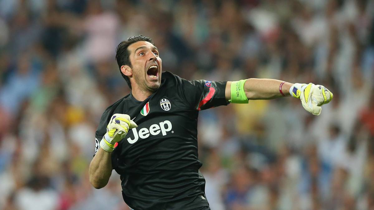 TOR: Gianluigi Buffon steht vor dem Höhepunkt seiner Karriere, die er mit dem Henkelpott krönen will. Seit seinem Wechsel 2001 von  Parma nach Turin ist der 37-Jährige die Nummer eins bei Juve - dank hervorragender Leistungen stets unumstritten. Neben seiner Erfahrung hilft dem Italiener auch seine Stärke in Eins-gegen-Eins-Situationen, von denen es gegen Barca sicherlich einige geben wird